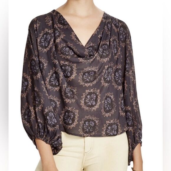 Free People Cowling Around Blouse Midnight Combo Drape Neck Size Small Peasant - Picture 1 of 8